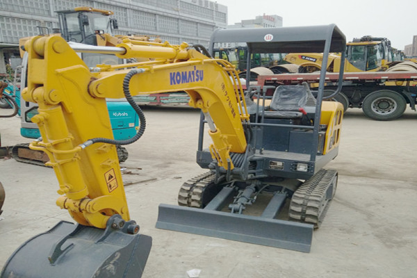 上海二手挖掘机市场优惠出售 13、15、20、25、35小型二手挖掘机