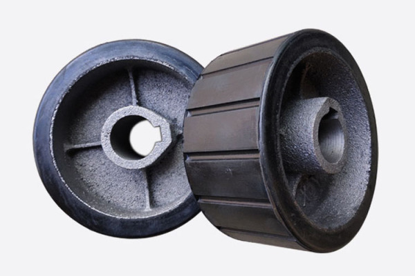 滚筒筛胶轮供货商 滚筒式搅拌机摩擦胶轮 驱动橡胶托轮 传动轮