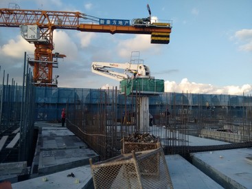 供应信瑞重工布料杆HG24A-3R电梯井内爬布料杆