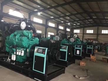出租康明斯30KW-2000KW发电机(组)