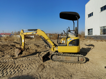 二手微挖卡特15 17 20 30小型挖掘机挖土机特价处理