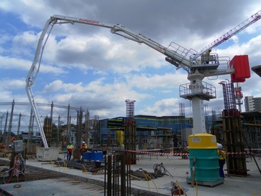 供应信瑞重工布料杆HG38A-4R-E管柱内爬布料机