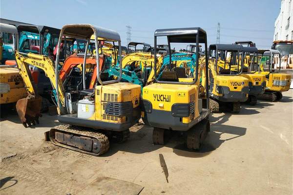 滁州二手挖掘机市场|玉柴15-18-20挖掘机
