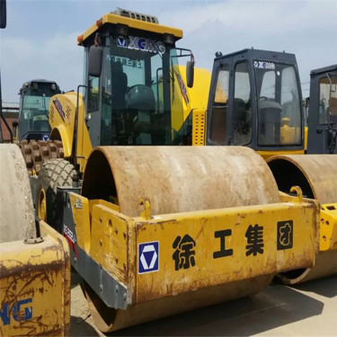 武汉转让二手压路机 徐工22吨压路机,九成新包送