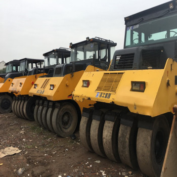 新疆阿克蘇 喀什 伊犁附近供應20噸26噸30噸徐工膠輪二手壓路機