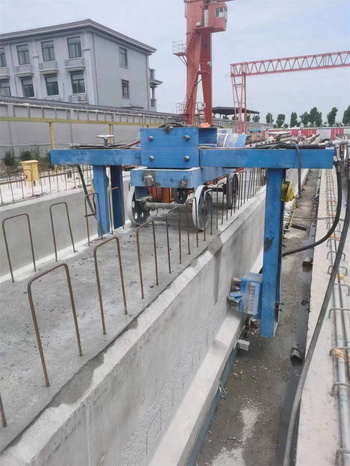 供应豫龙各种型号的手持式，大型隧道路面拉、凿毛机