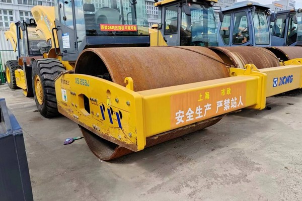 神农架二手压路机市场//出售二手徐工20吨22吨26吨压路机