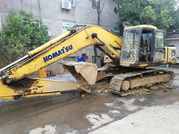 小松挖掘机维修厂家服务公司网站24小时免费咨询400电话
