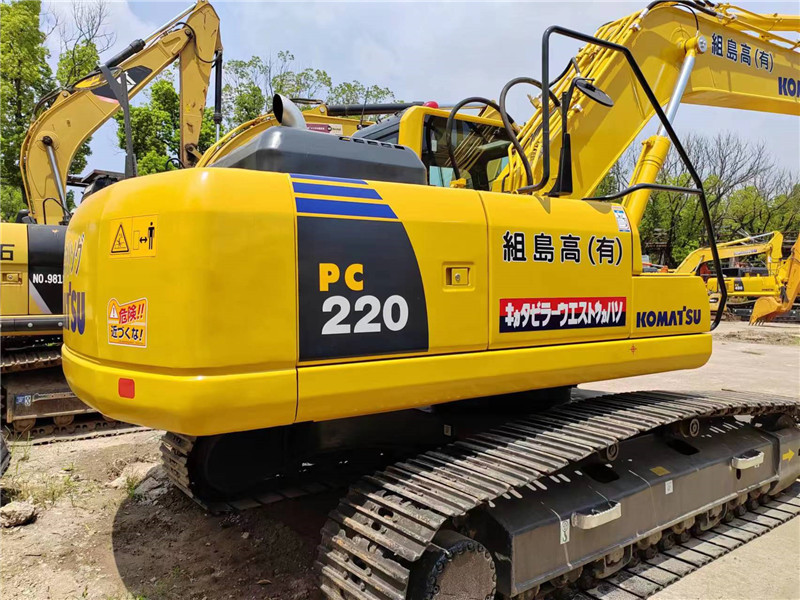 出售二手小松200/220/360挖掘机 广安 达州 雅安二手挖掘机市场