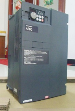 供应三菱MR-J4-700A伺服驱动器