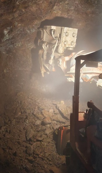硬岩掘进开挖免爆破开采