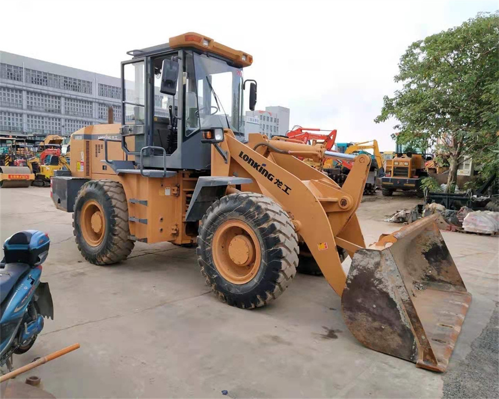 兴安盟二手装载机市场|柳工龙工、临工30、50铲车,5吨铲车