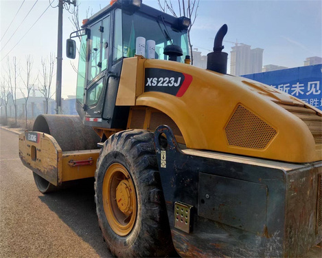 弥勒二手压路机市场|徐工26吨22吨20吨二手振动压路机