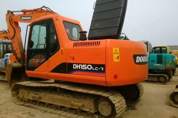 小型50、60、65、70、75、80等二手挖掘机低价出售