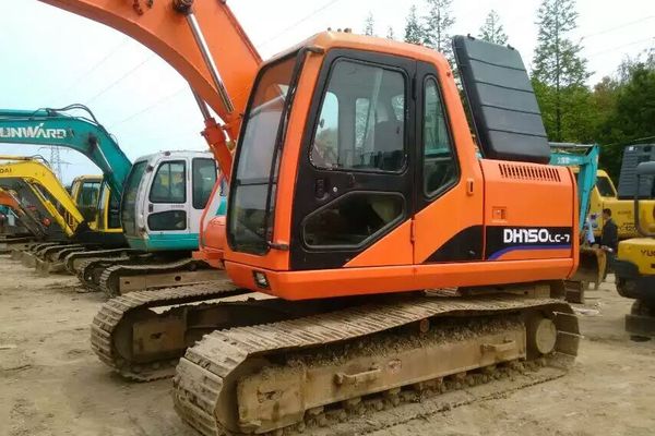 小型50、60、65、70、75、80等二手挖掘机低价出售
