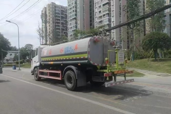 黄陂洒水车出租 洒水车租赁 园林绿化 清洗路面 吸污车租赁 清淤 清洗